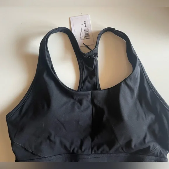 Bandier Stash Pocket Bra - Picture 1 of 4